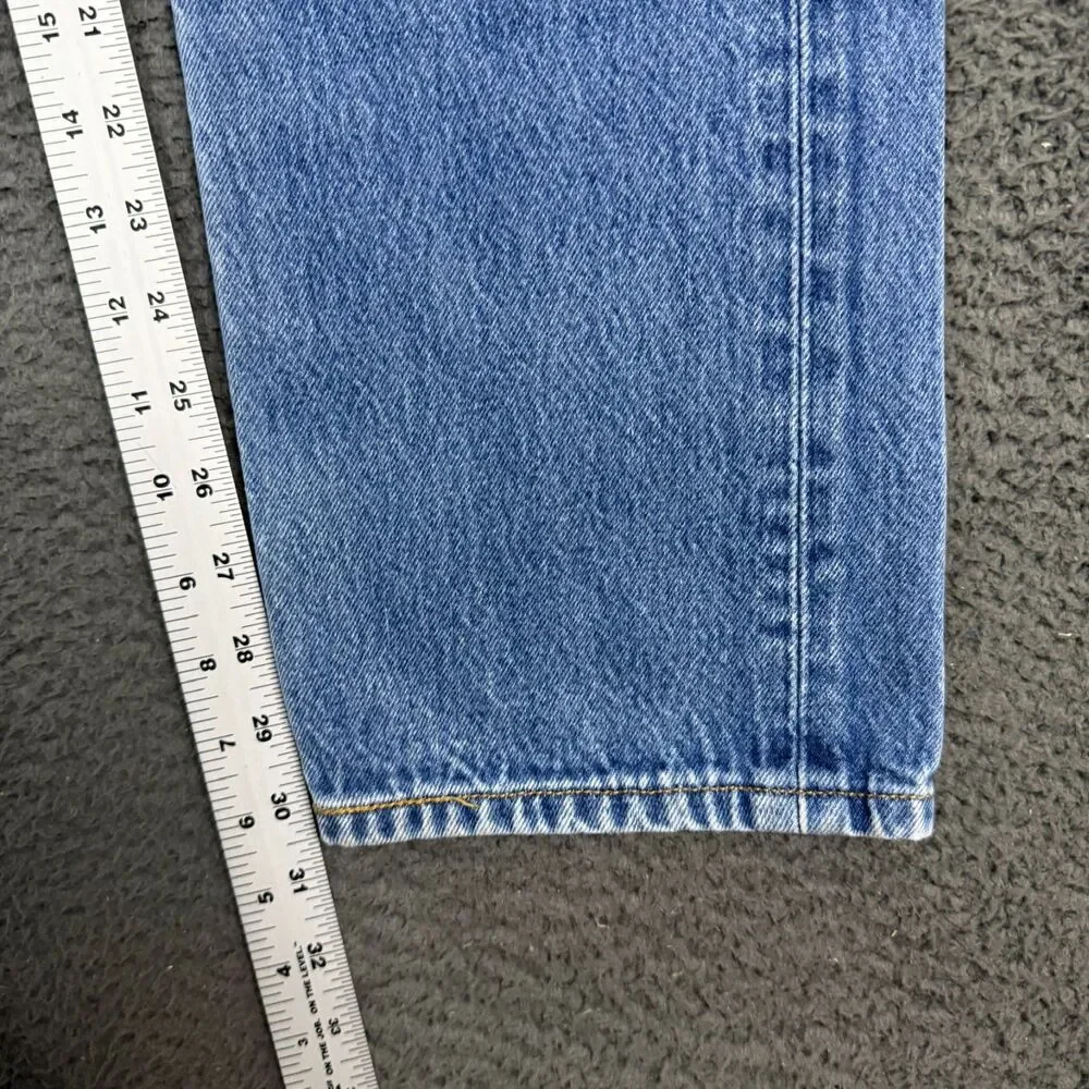 Levis excellent used